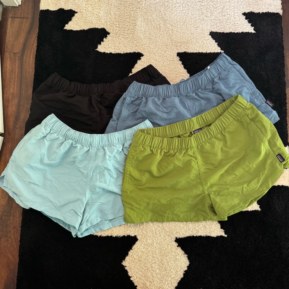 Patagonia Bundle of 4 pairs of Baggies